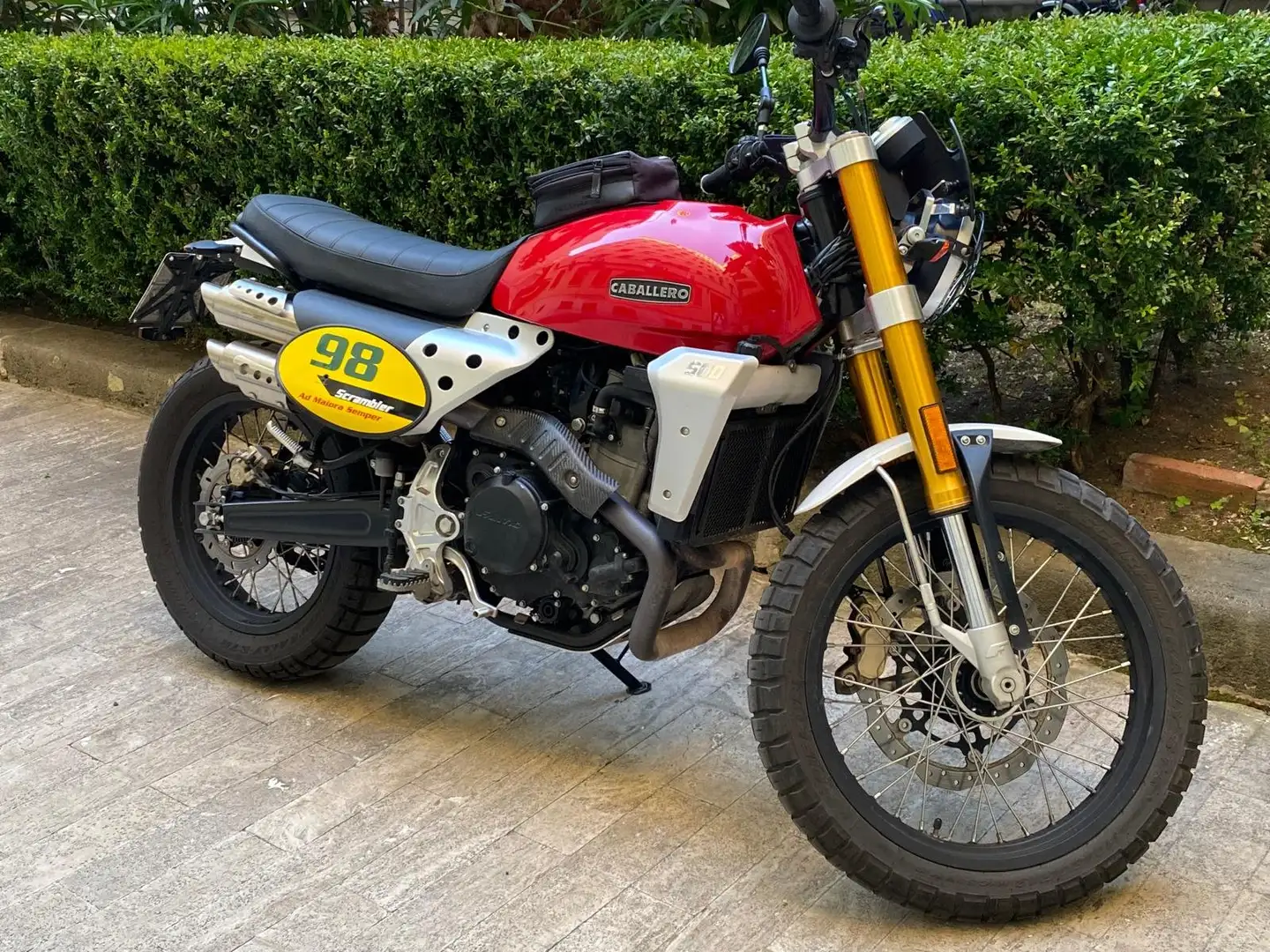 Fantic Caballero 500 Scrambler 50th Anniversary Rouge - 1