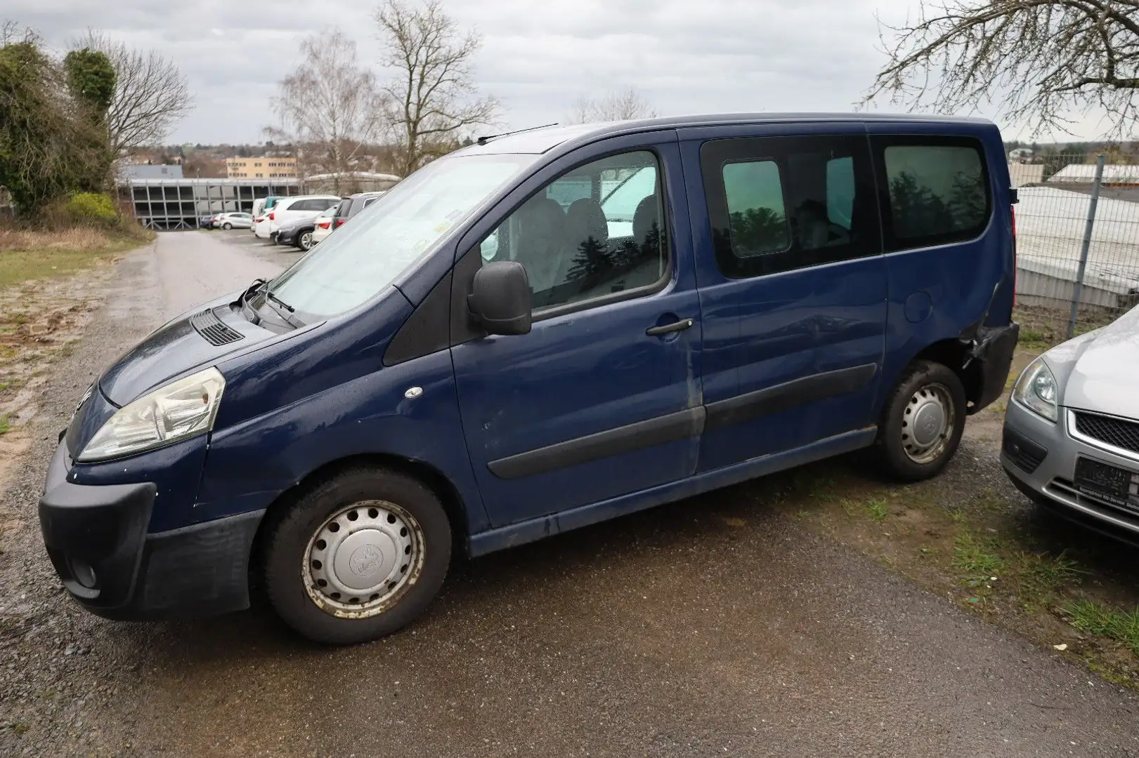 Peugeot Expert L1H1 Esplanade 9 Sitzer Blauw - 1