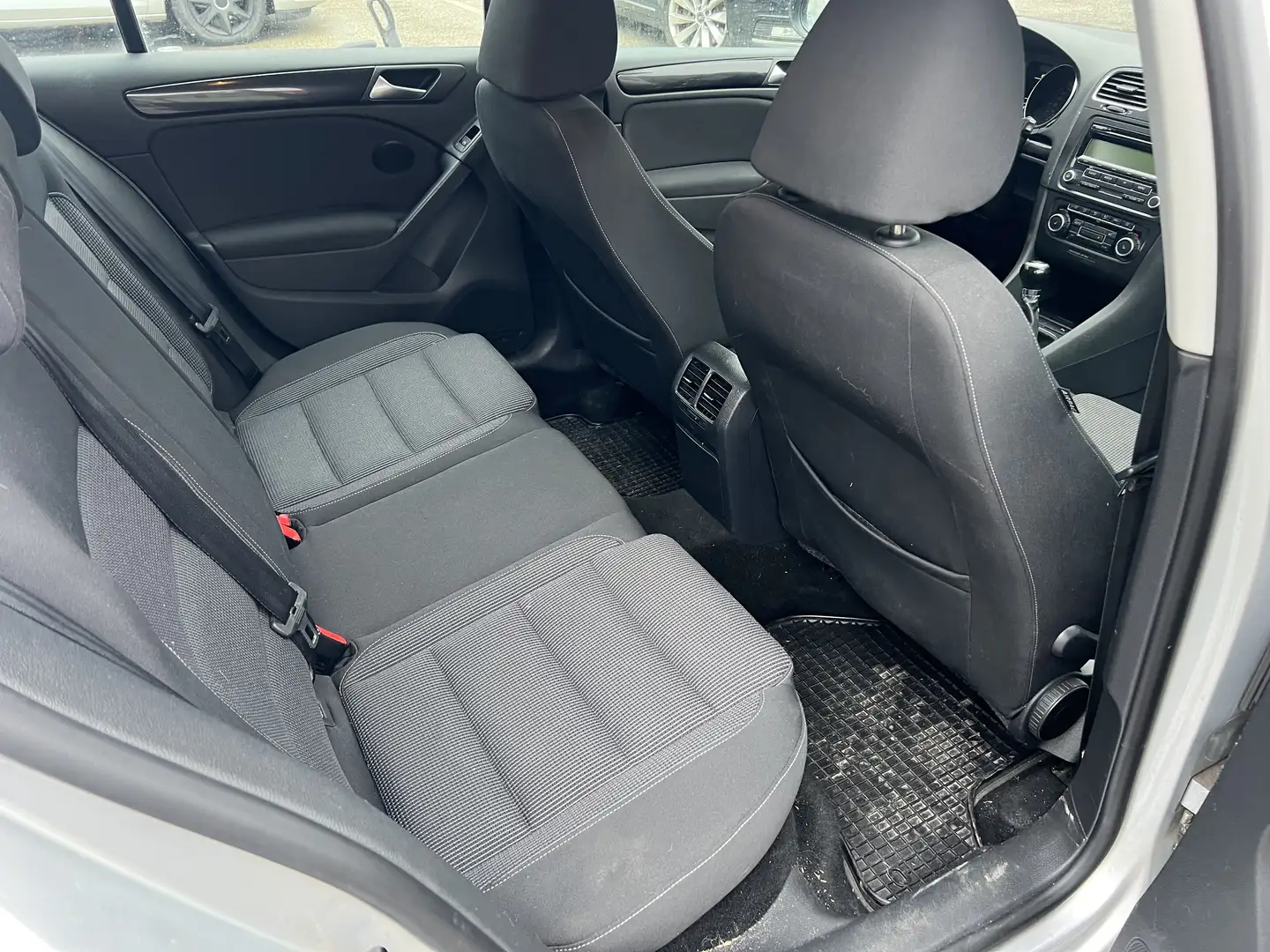 Volkswagen Golf Comfortline 2,0 4MOTION TDI DPF - 2