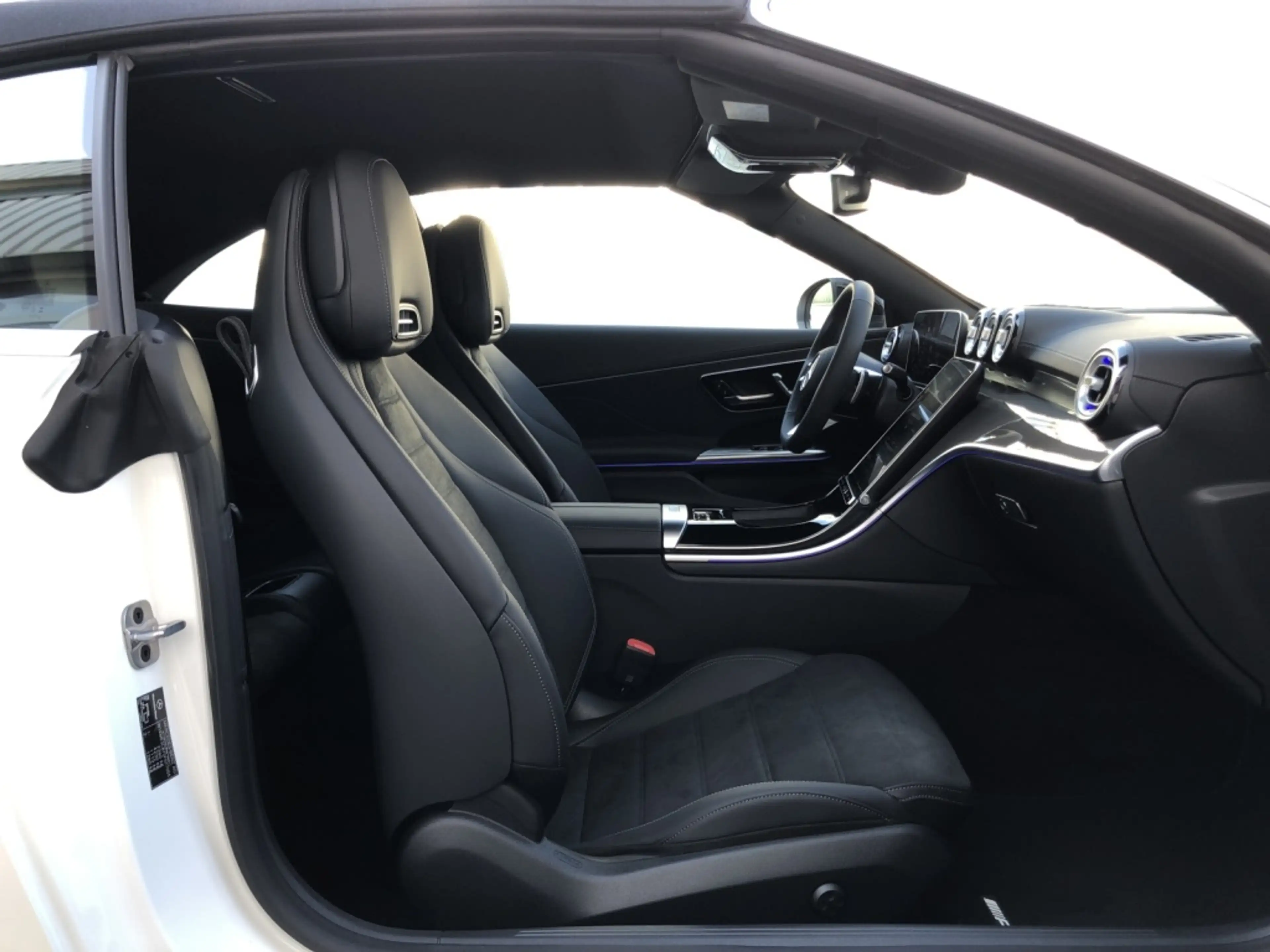 Mercedes-Benz CLE 180 Cabrio AMG AMG+ILS+MBUX+Night+Wide+360 — photo 6
