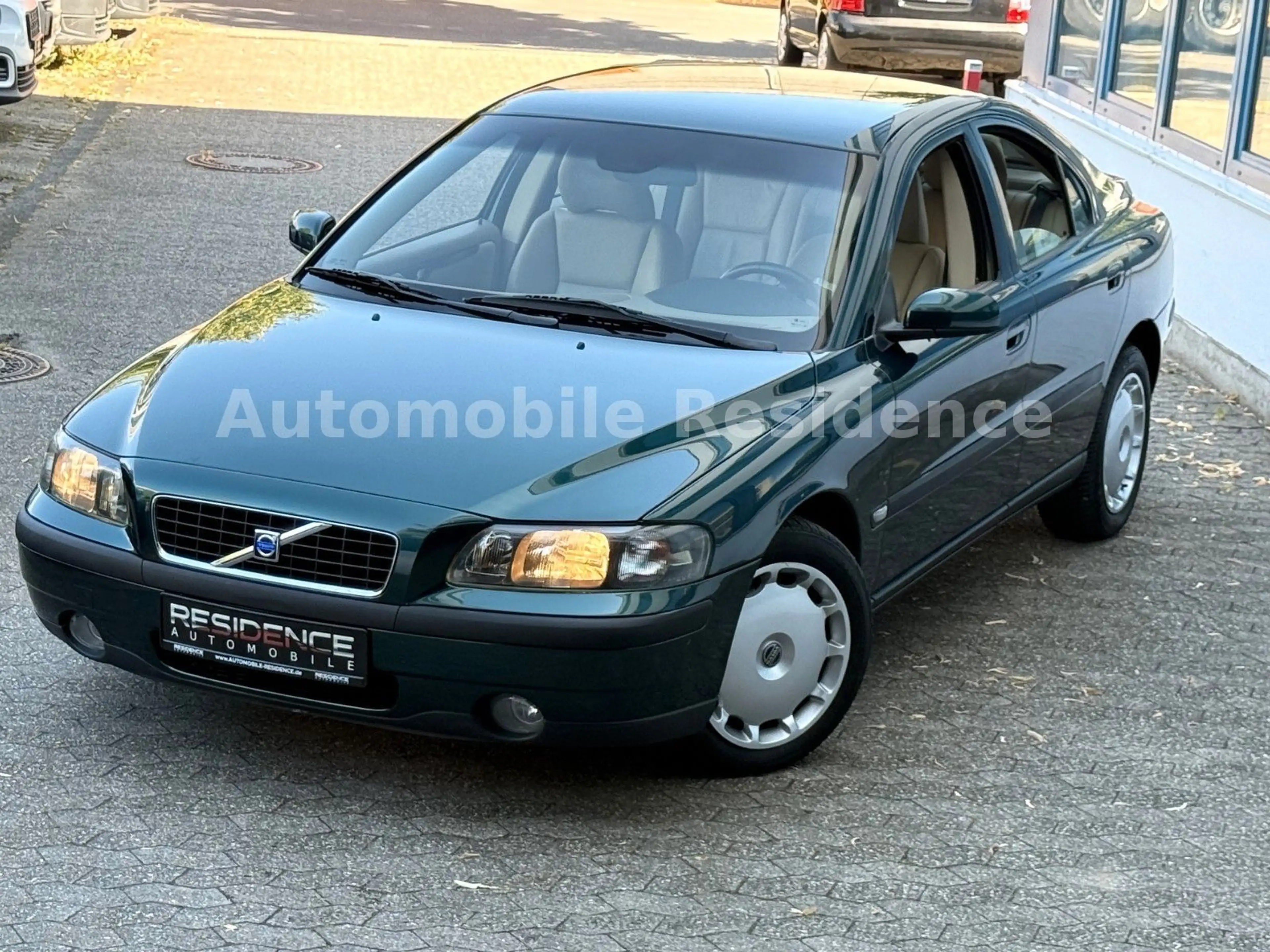 Volvo S60 2.4 AUT.*LEDER*PDC*MFL*SHZ*TEMP*1HD*TOP*EU4 — photo 3