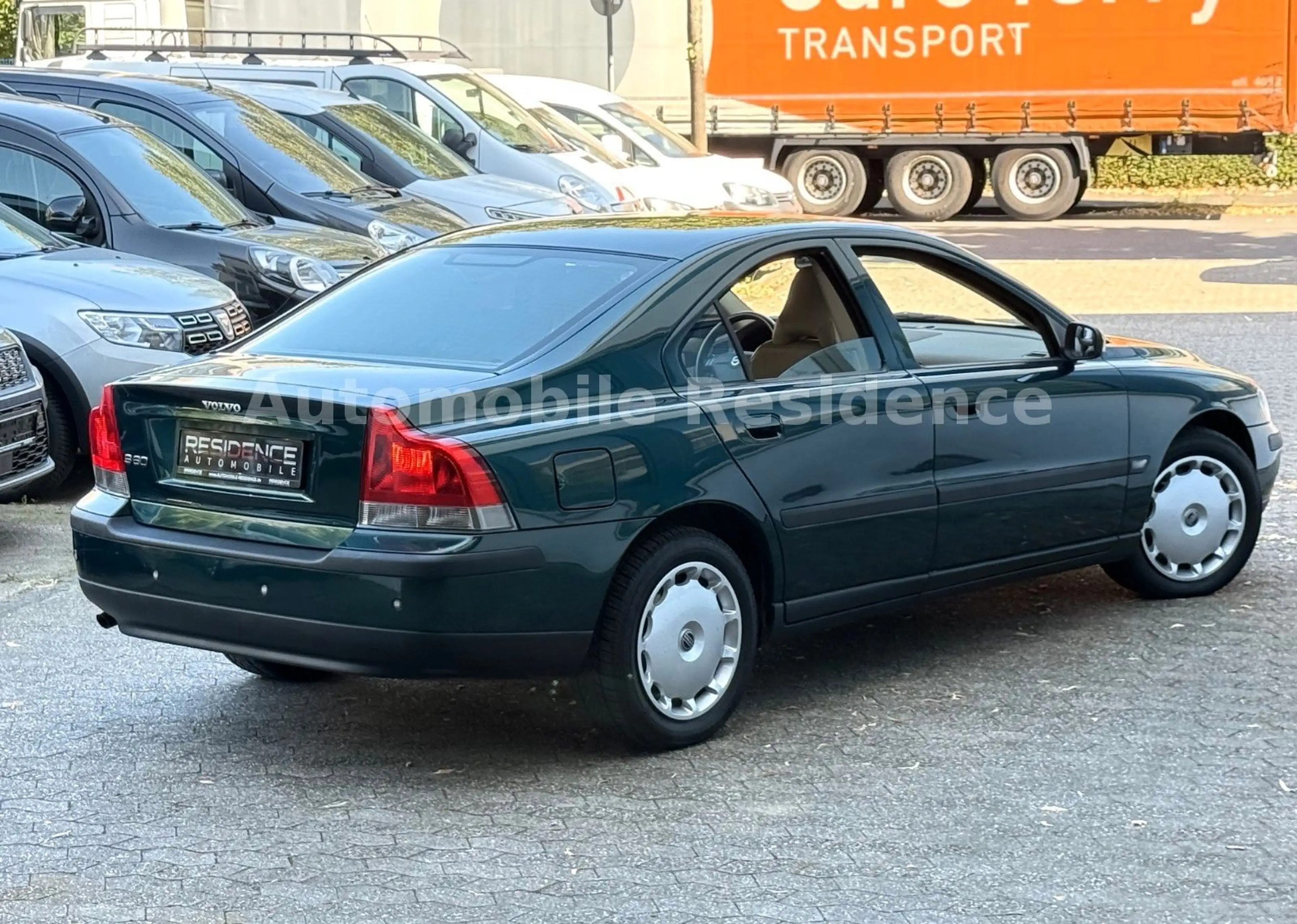 Volvo S60 2.4 AUT.*LEDER*PDC*MFL*SHZ*TEMP*1HD*TOP*EU4 — photo 4