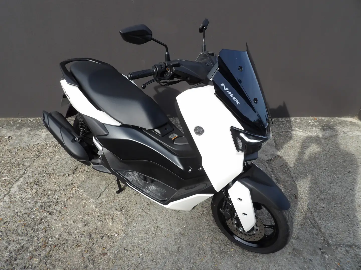 Yamaha NMAX Blanc - 1
