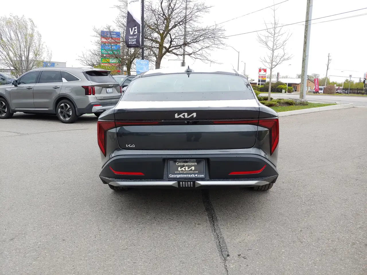 Kia K4 снимка Kia K4
