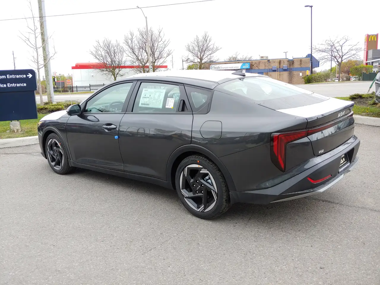 Kia K4 снимка Kia K4