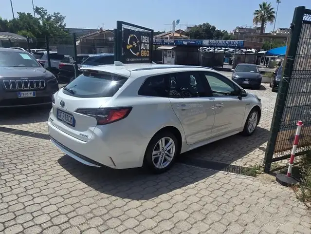 Toyota Corolla view 6
