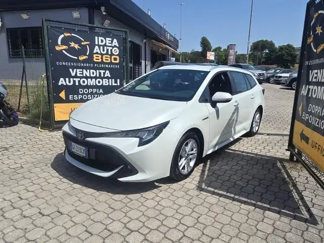 Toyota Corolla view 3