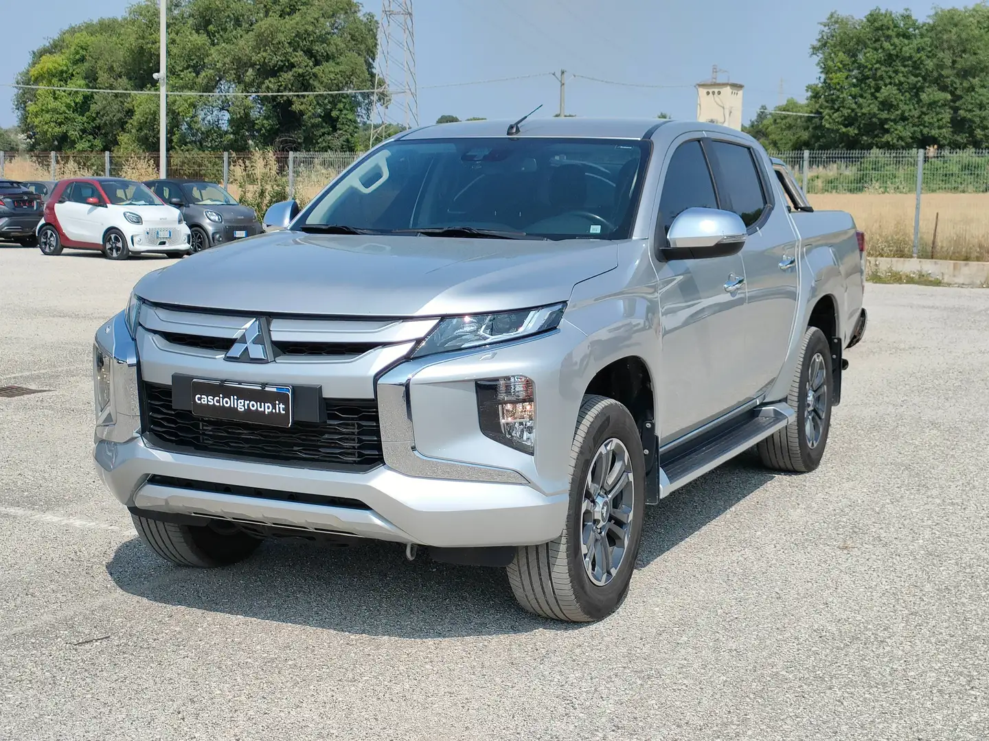 Mitsubishi L200 2.3 D Double Cab 4x4 Super Select Intense aut. Plateado - 1