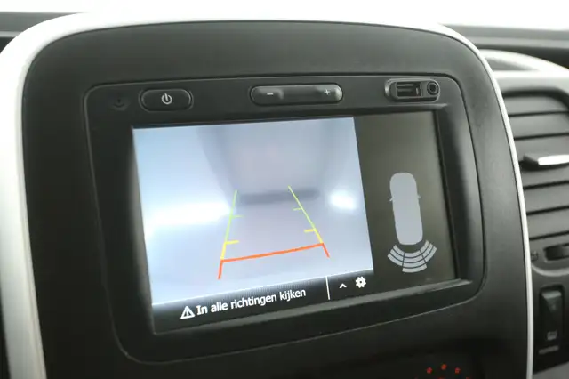 Renault Trafic view 14