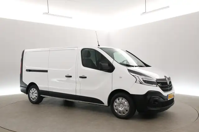Renault Trafic view 6