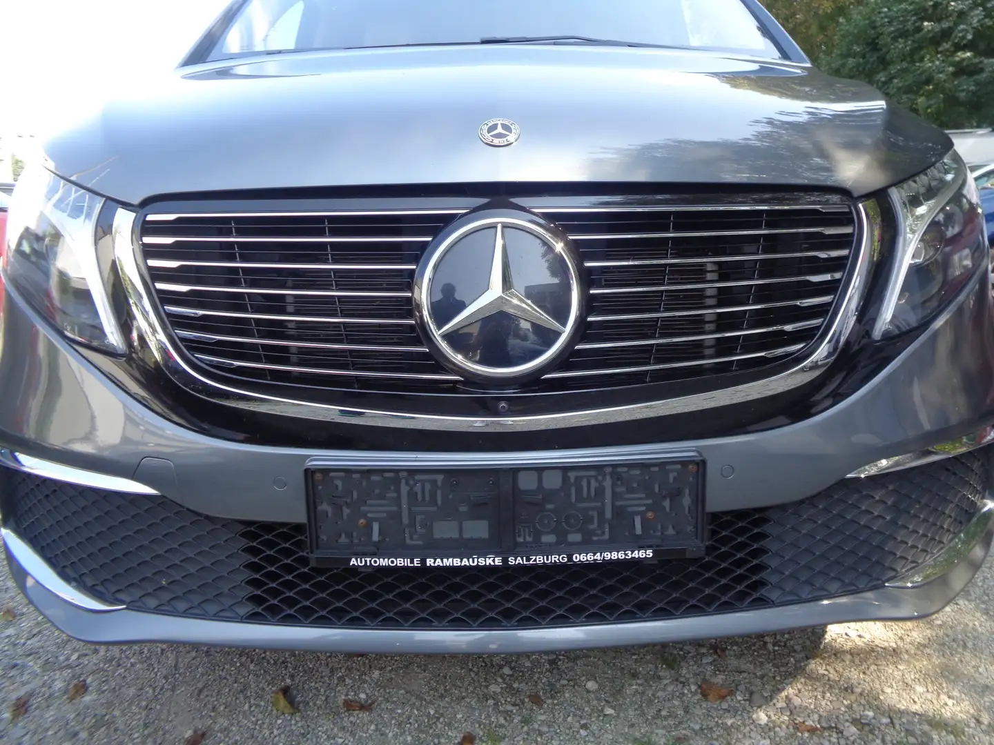 Mercedes-Benz EQV 300 Kombi lang 100kWh Чёрный - 2