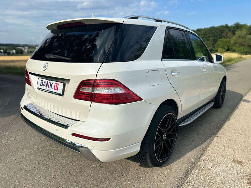 Mercedes-Benz ML 350 BlueTec 4Matic*AMG Line*AHK*Pano*Night* — photo 4