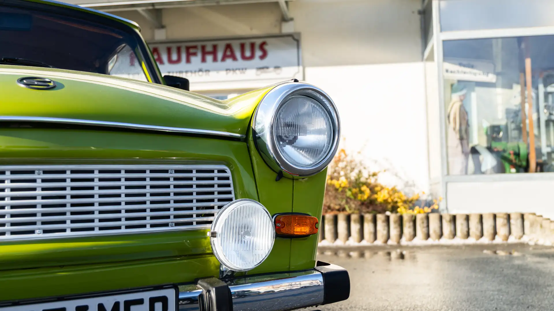 Trabant P601 deluxe Grün - 1