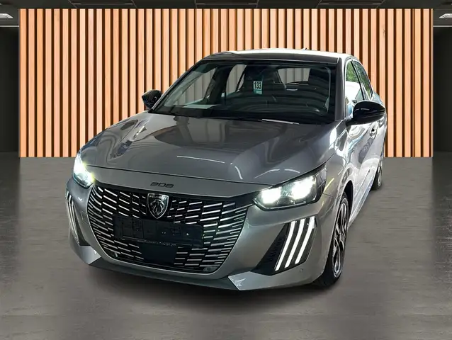 Peugeot 208 view 2