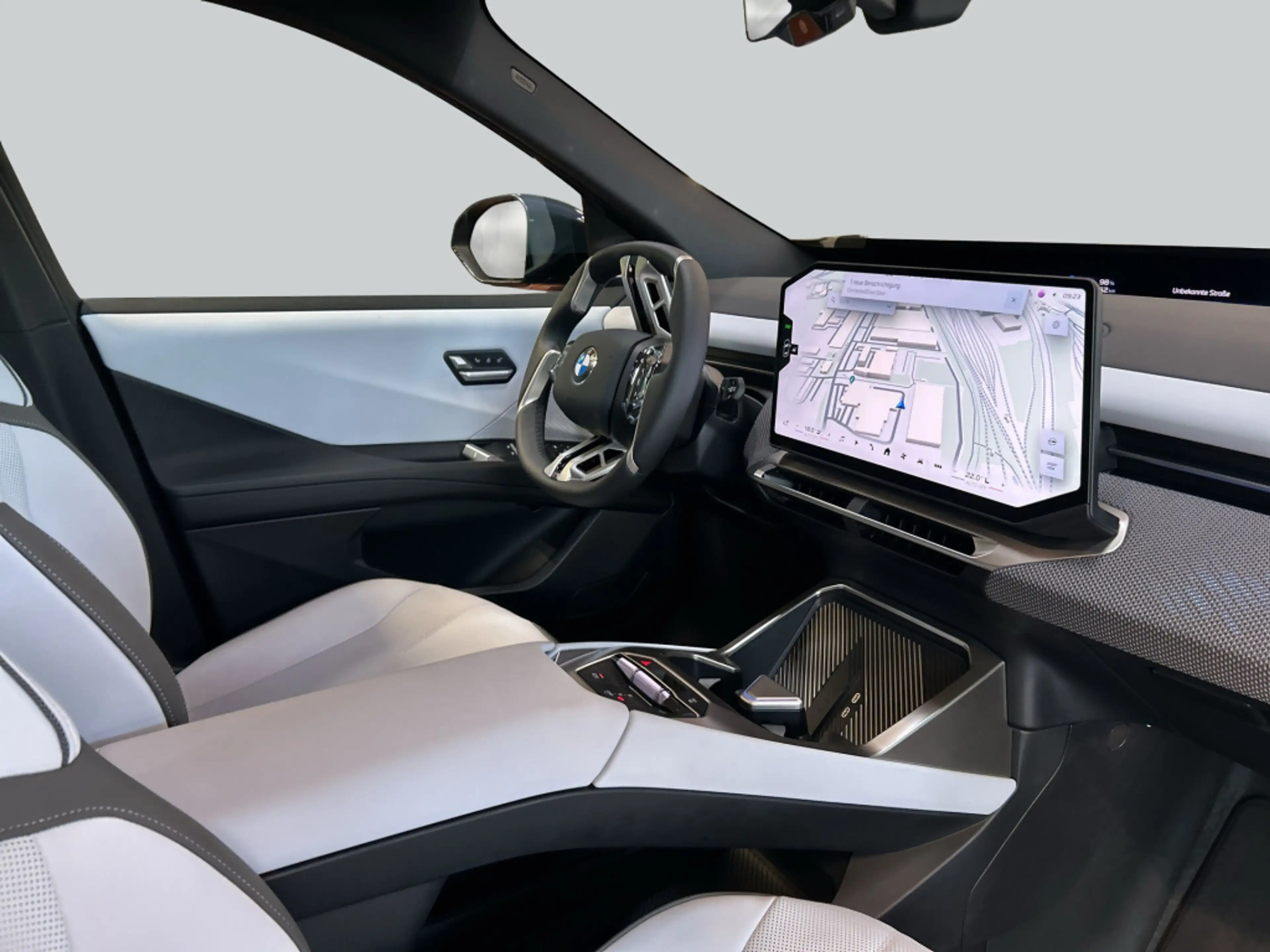 BMW iX3 50 xDrive M-Paket AHK Pano HeadUp H&K — photo 16