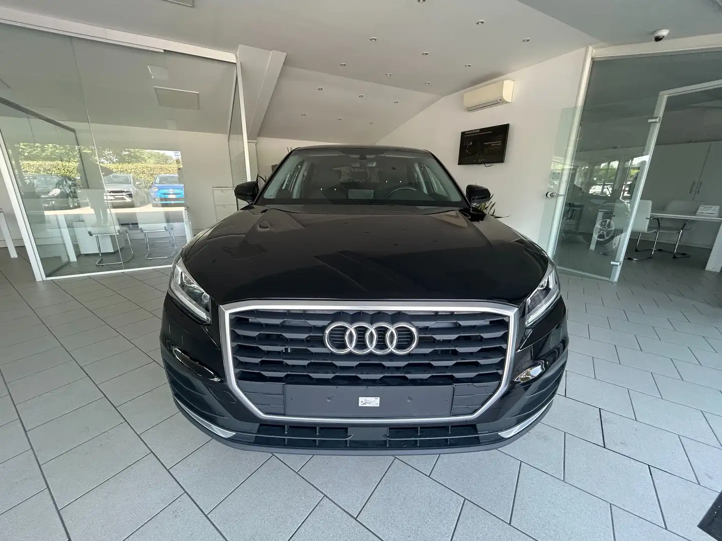 Audi Q2 1.4 tfsi 150cv MANUALE LED Negro - 2
