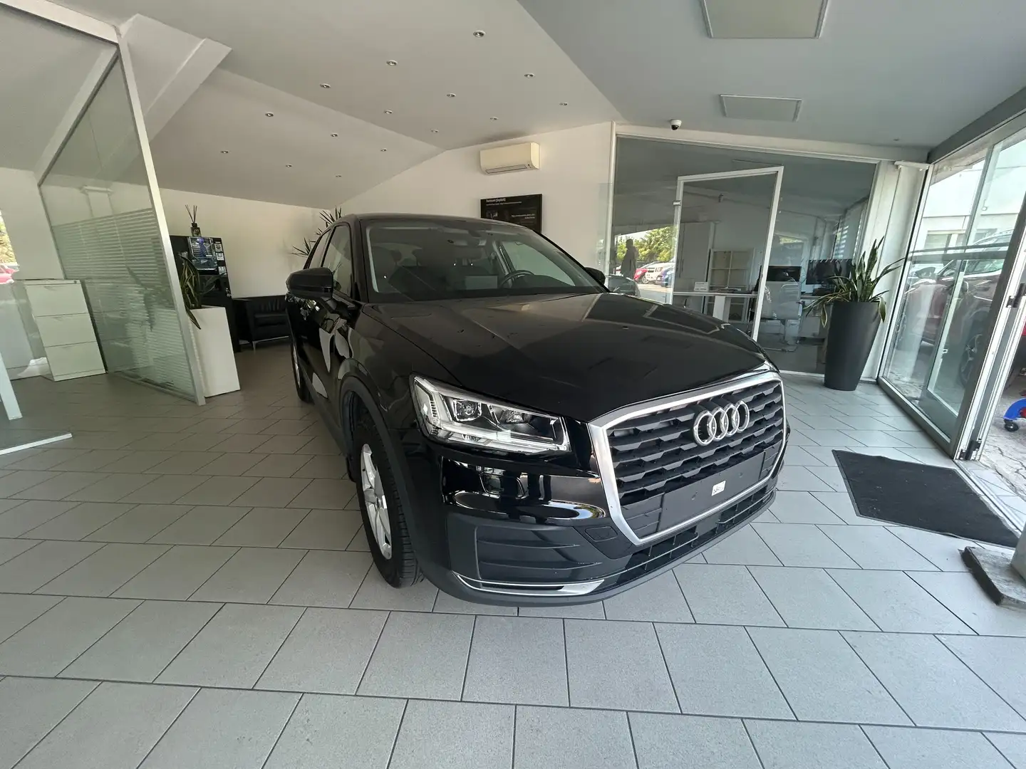 Audi Q2 1.4 tfsi 150cv MANUALE LED Negro - 1