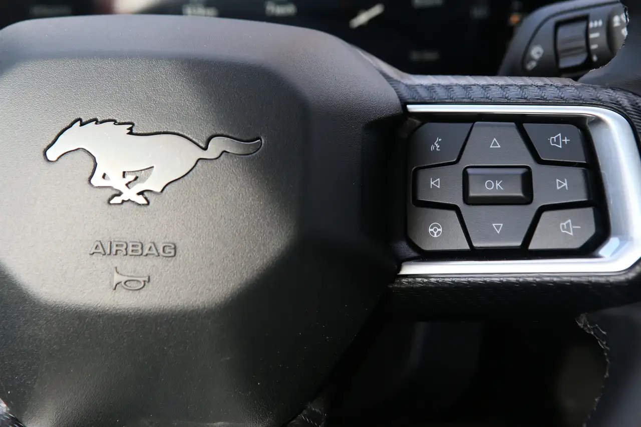 Ford Mustang снимка Ford Mustang