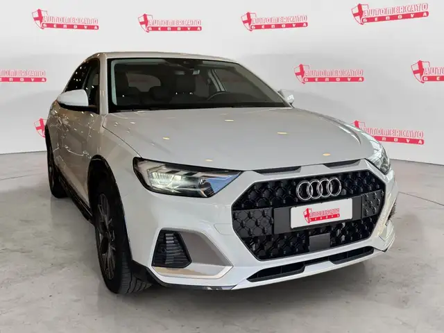 Audi A1 view 5