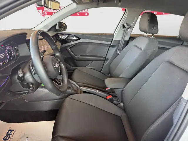 Audi A1 view 8