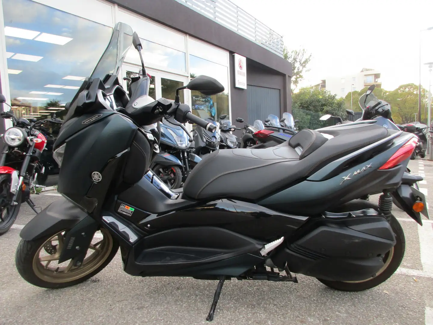 Yamaha X-Max 300 - 1