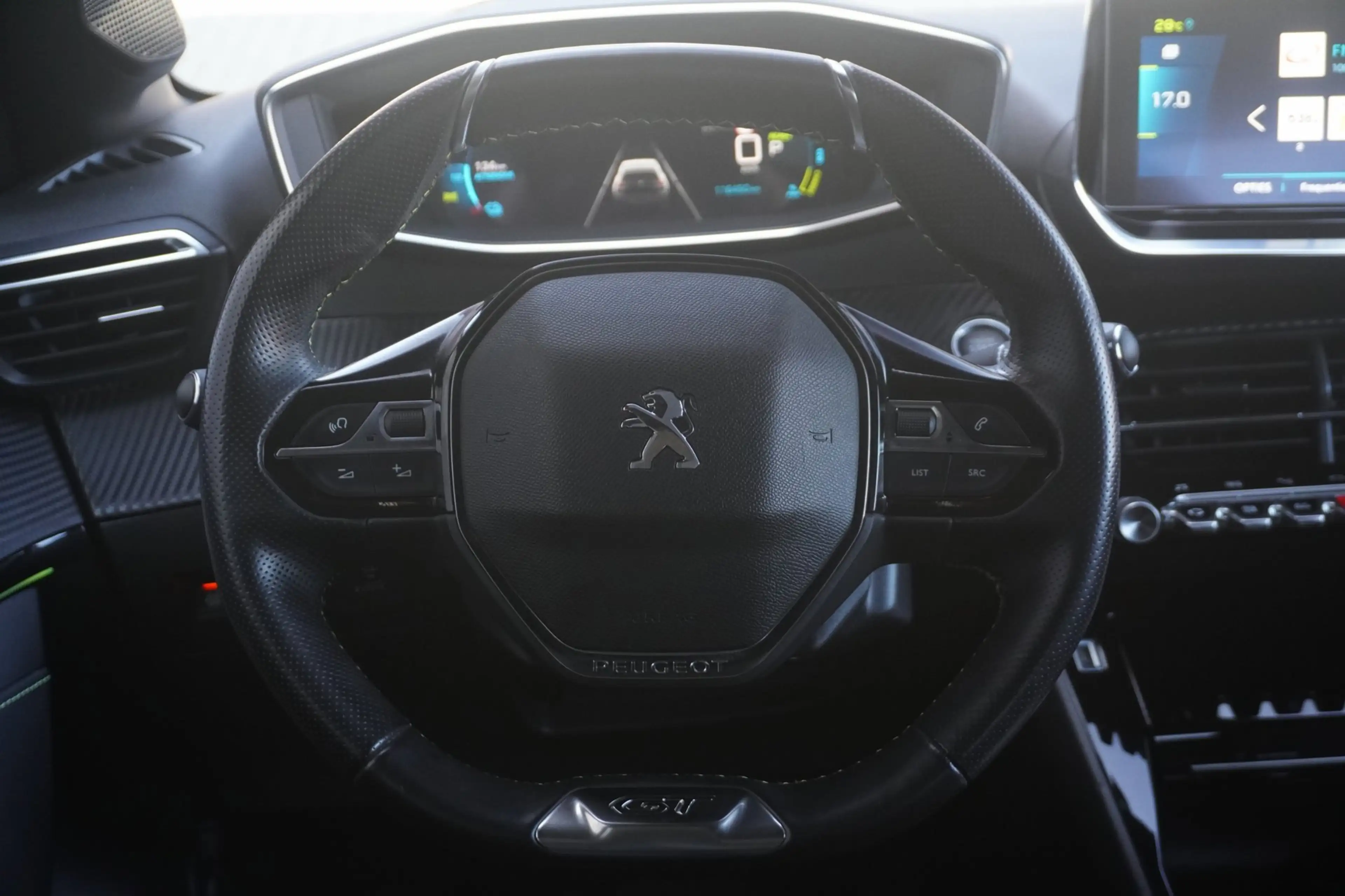 Peugeot e-208 EV GT 350 50 kWh SOH 87,8 / Carplay / 360 Camera / — photo 13
