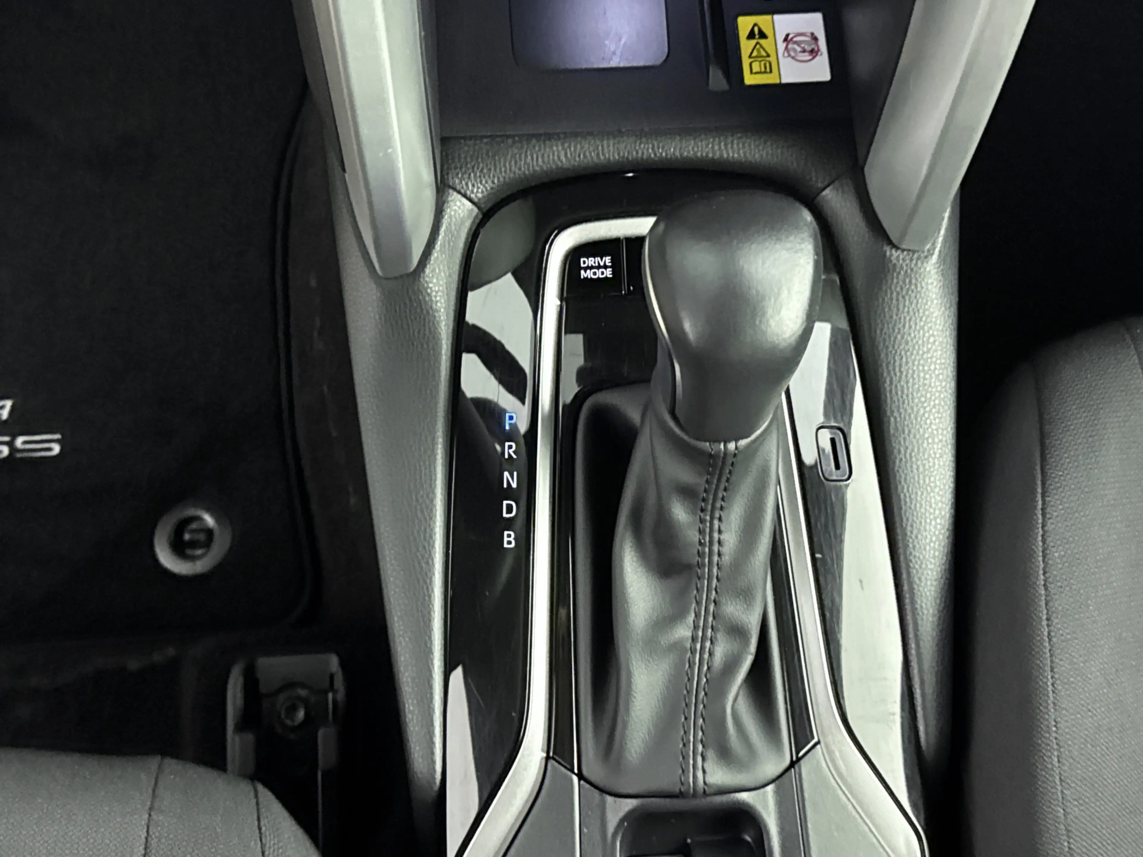 Toyota Corolla Cross Hybrid 140 Dynamic | Voorruit-Stuur-Stoelverwarmin — photo 13