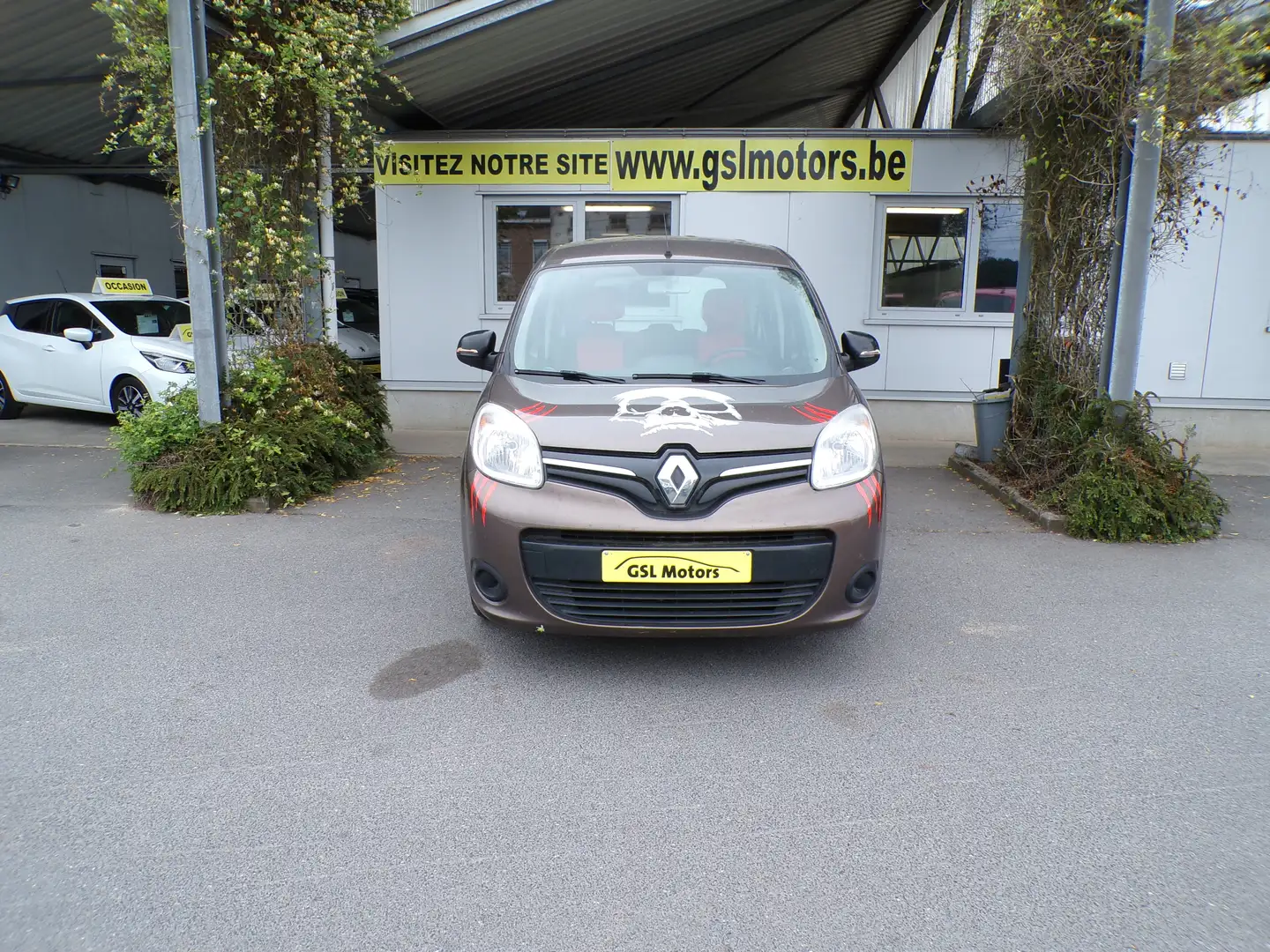 Renault Kangoo 1.2TCe 114cv brun 03/18 Airco Radio USB Bluetooth Marrón - 2
