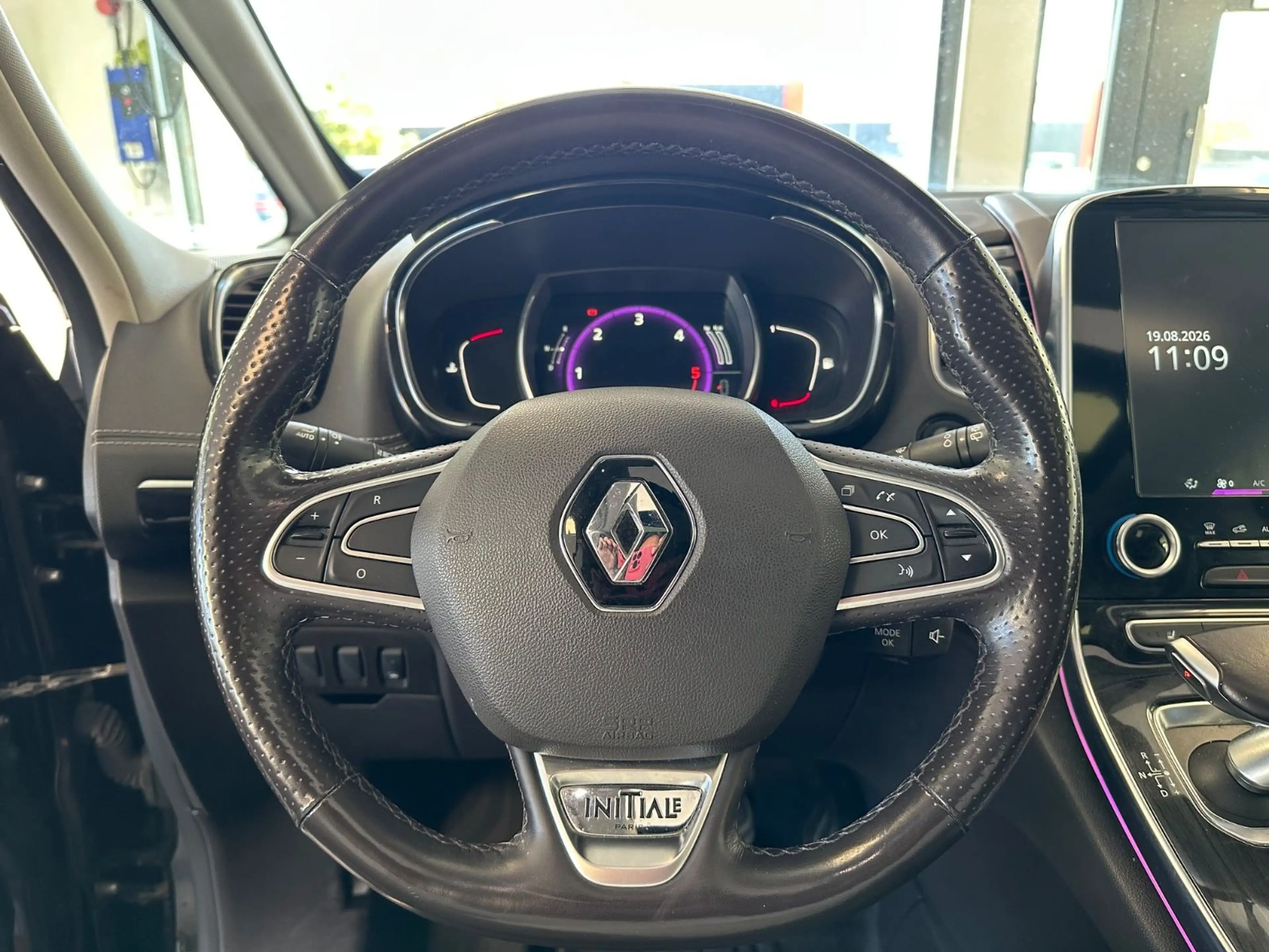 Renault Espace V Initiale Paris *7-Sitzer*Bose*Pano*LED* — photo 13