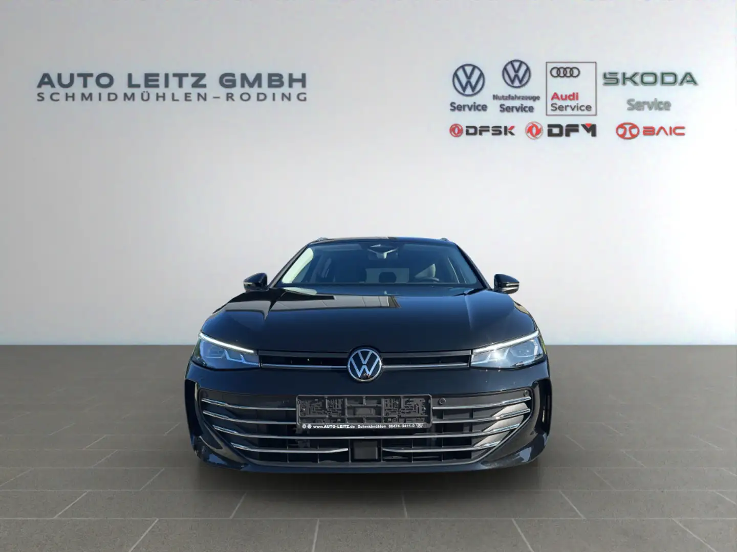 Volkswagen Passat Variant 1.5 eTSI DSG Business AHK IQ.Drive Nero - 2