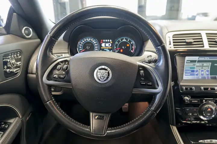 Jaguar XK 2012, foto 22