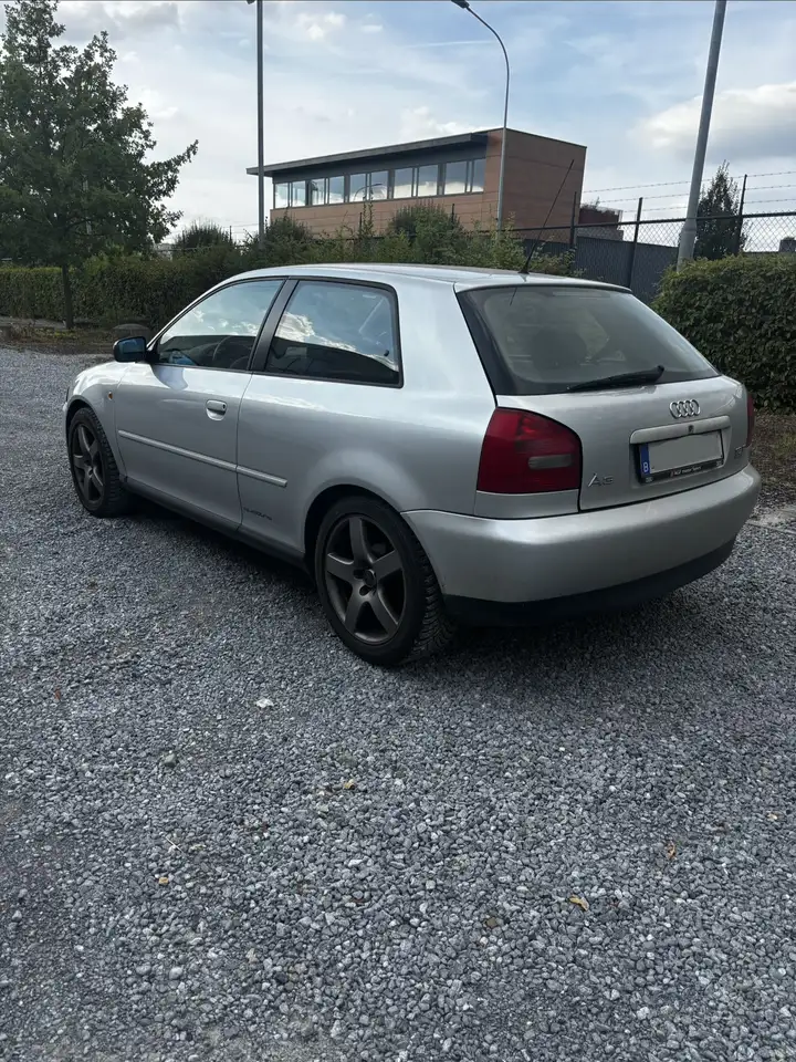 Audi A3 1.8 T 5V Turbo quattro Ambiente, foto 5