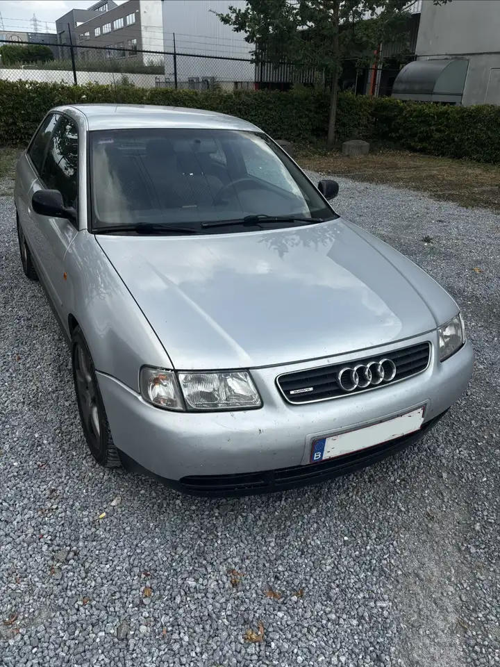 Audi A3 1.8 T 5V Turbo quattro Ambiente, foto 2