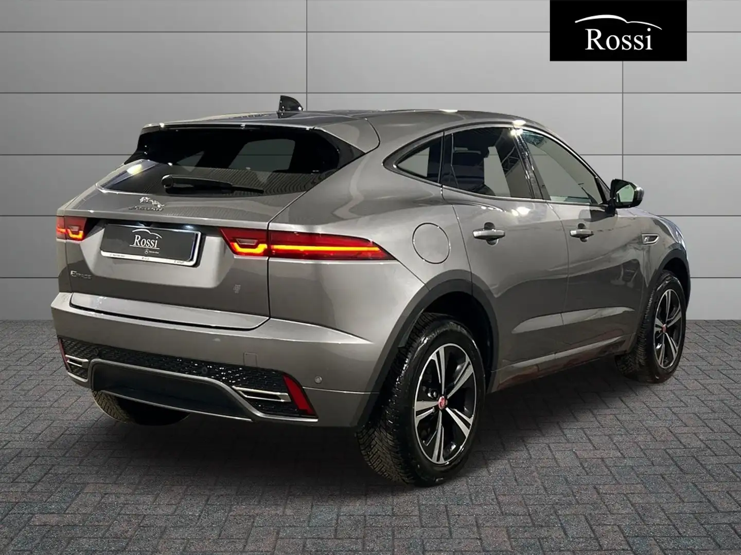 Jaguar E-Pace 2.0 D I4 R-Dynamic Gris - 2
