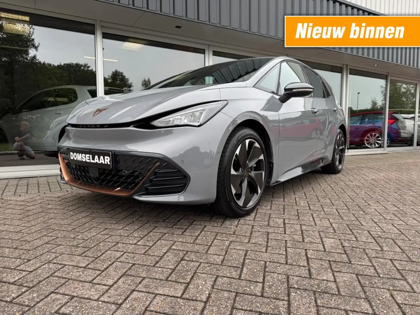 CUPRA Born Adrenaline 62 kWh Gris - 1