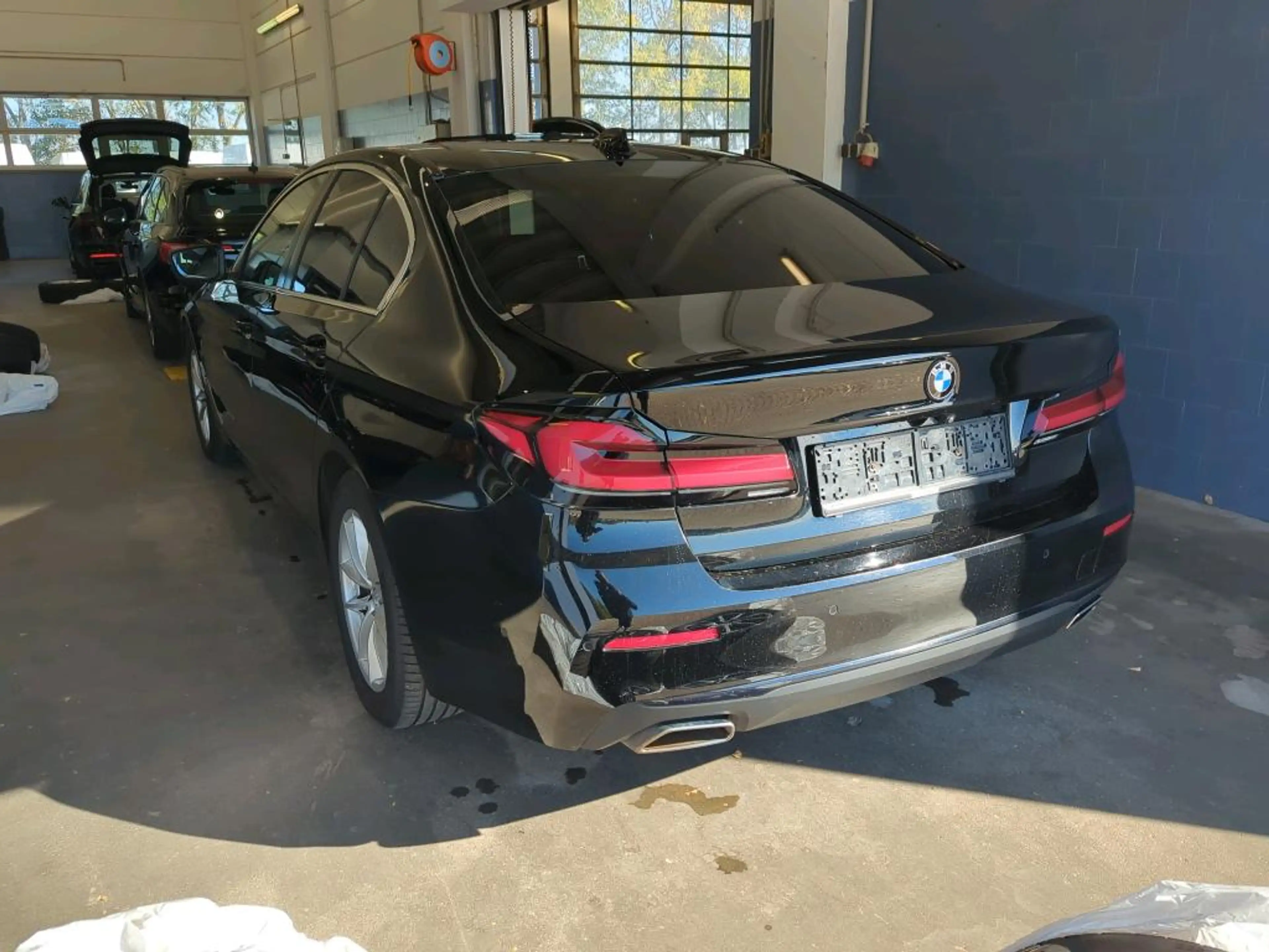 BMW 520 520 d xDrive * Facelift, Virtual, Kamera, Leder, usw...* — photo 2