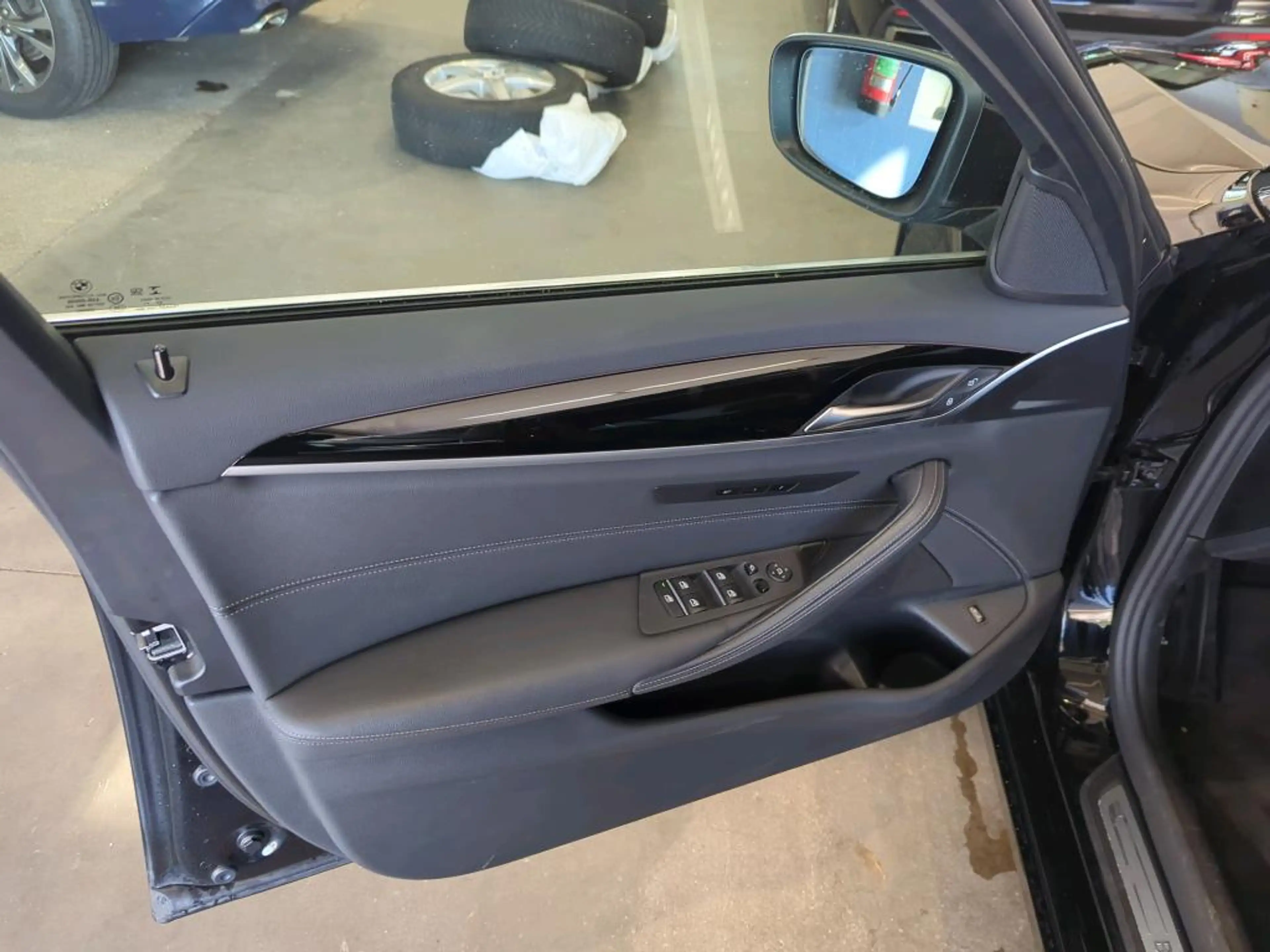 BMW 520 520 d xDrive * Facelift, Virtual, Kamera, Leder, usw...* — photo 8