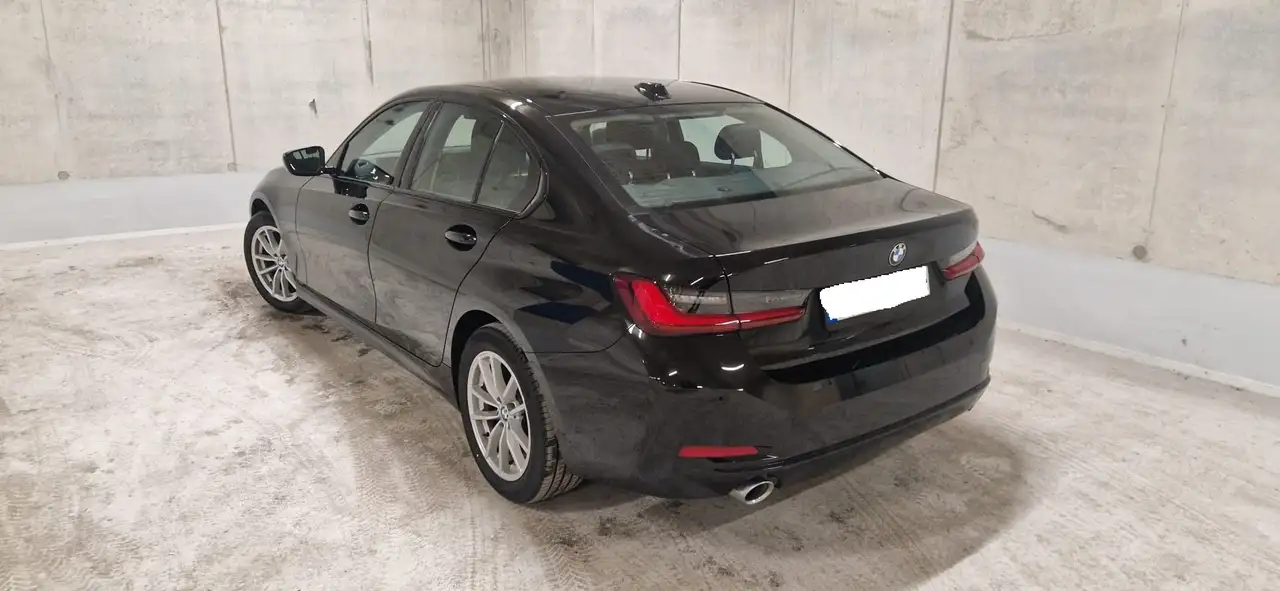 BMW 318 BMW 318i Limousine SHZ, PDC 4
