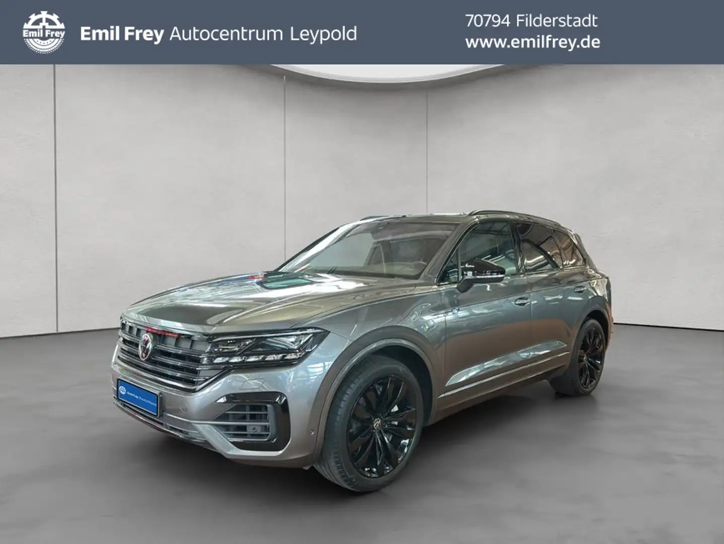 Volkswagen Touareg R 3.0 V6 e-Hybrid 4Motion HUD Šedá - 1