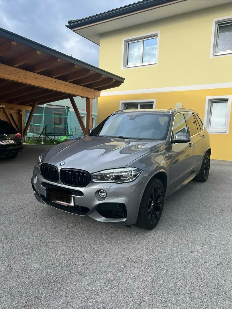 BMW X5 PHEV xDrive40e Aut. // Hybrid Grau - 2