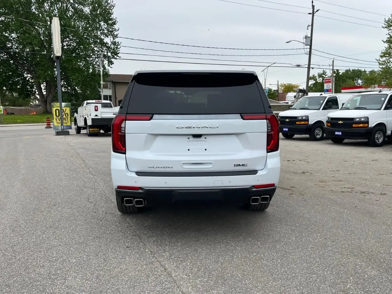 GMC Yukon снимка GMC Yukon