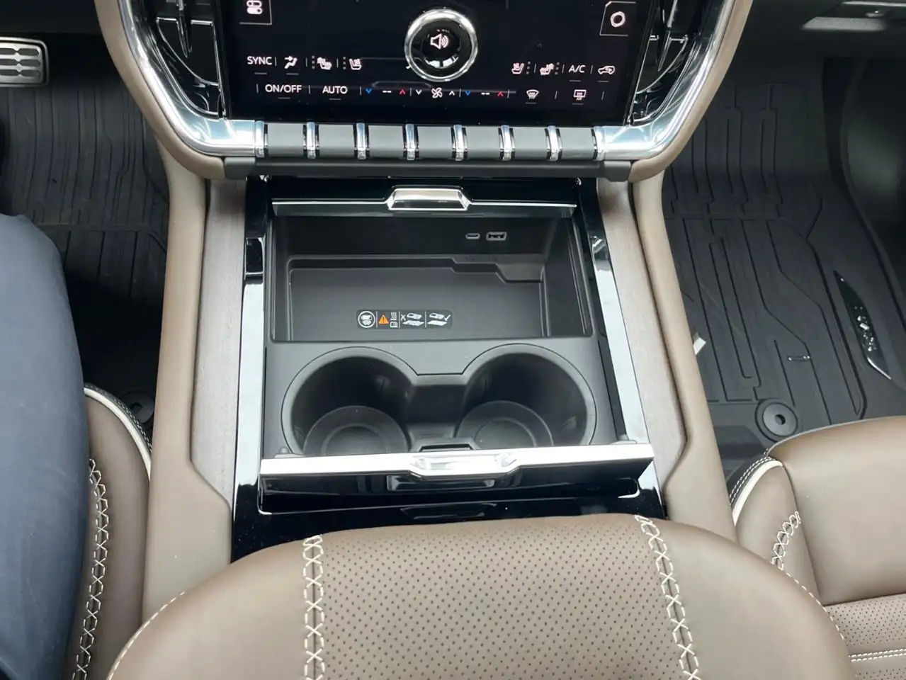 GMC Yukon снимка GMC Yukon