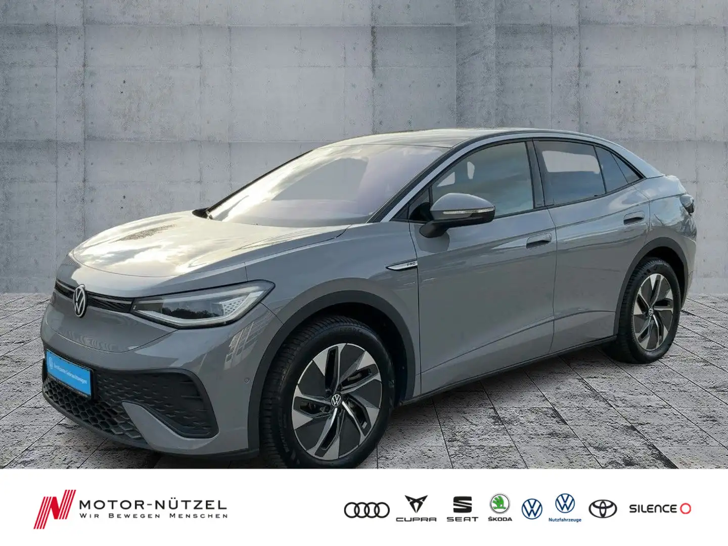 Volkswagen ID.5 128kw Pro MATRIX+NAVI+AHK+PANO+ACC+CCS+DAB Gris - 1