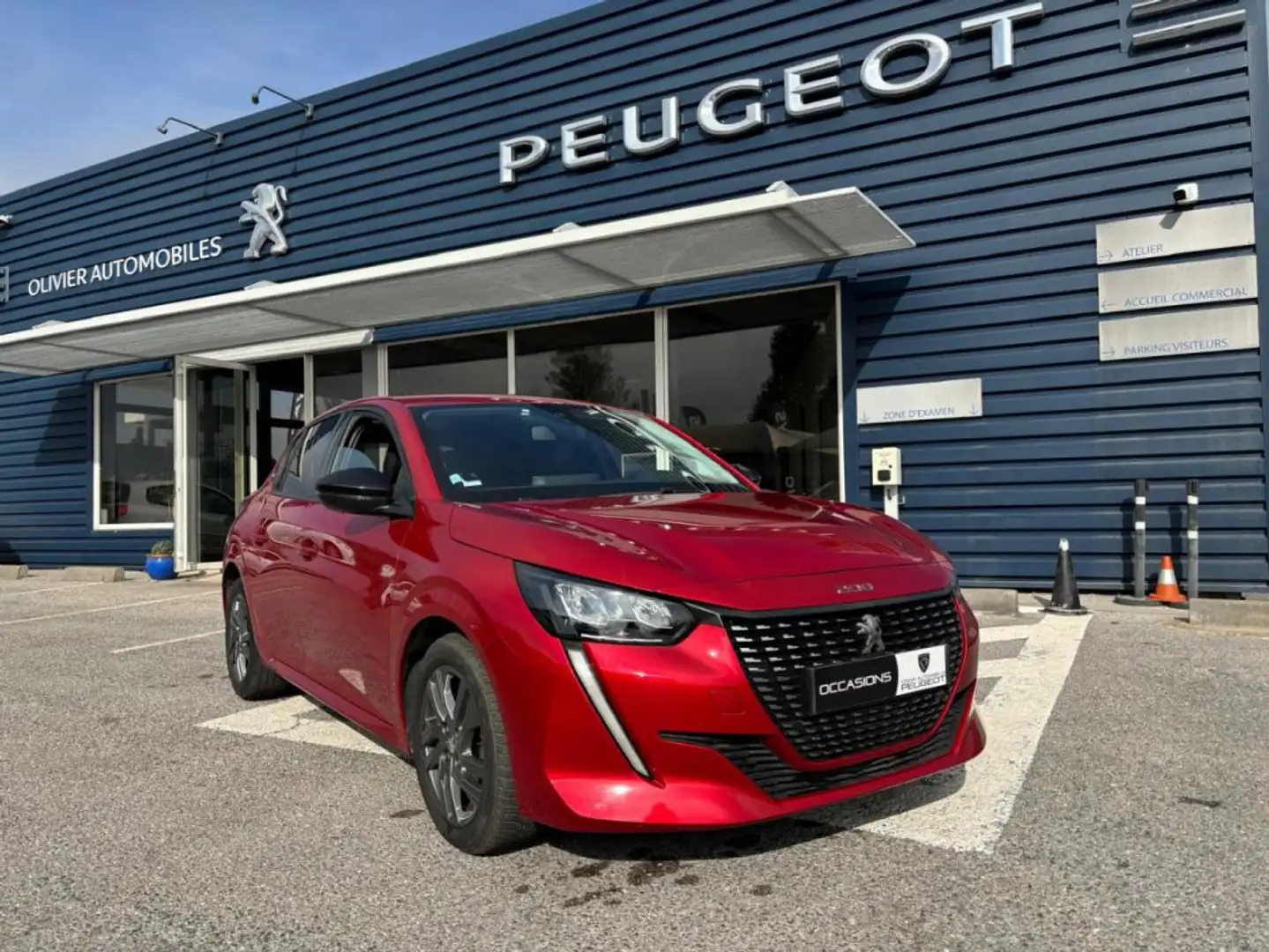 Peugeot 208 II PureTech 75 S&amp;S Style Rojo - 1
