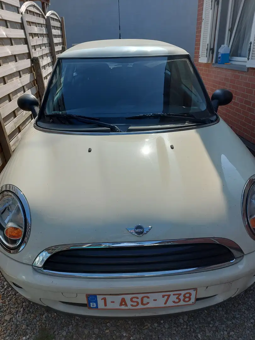 MINI Cooper Beige - 1
