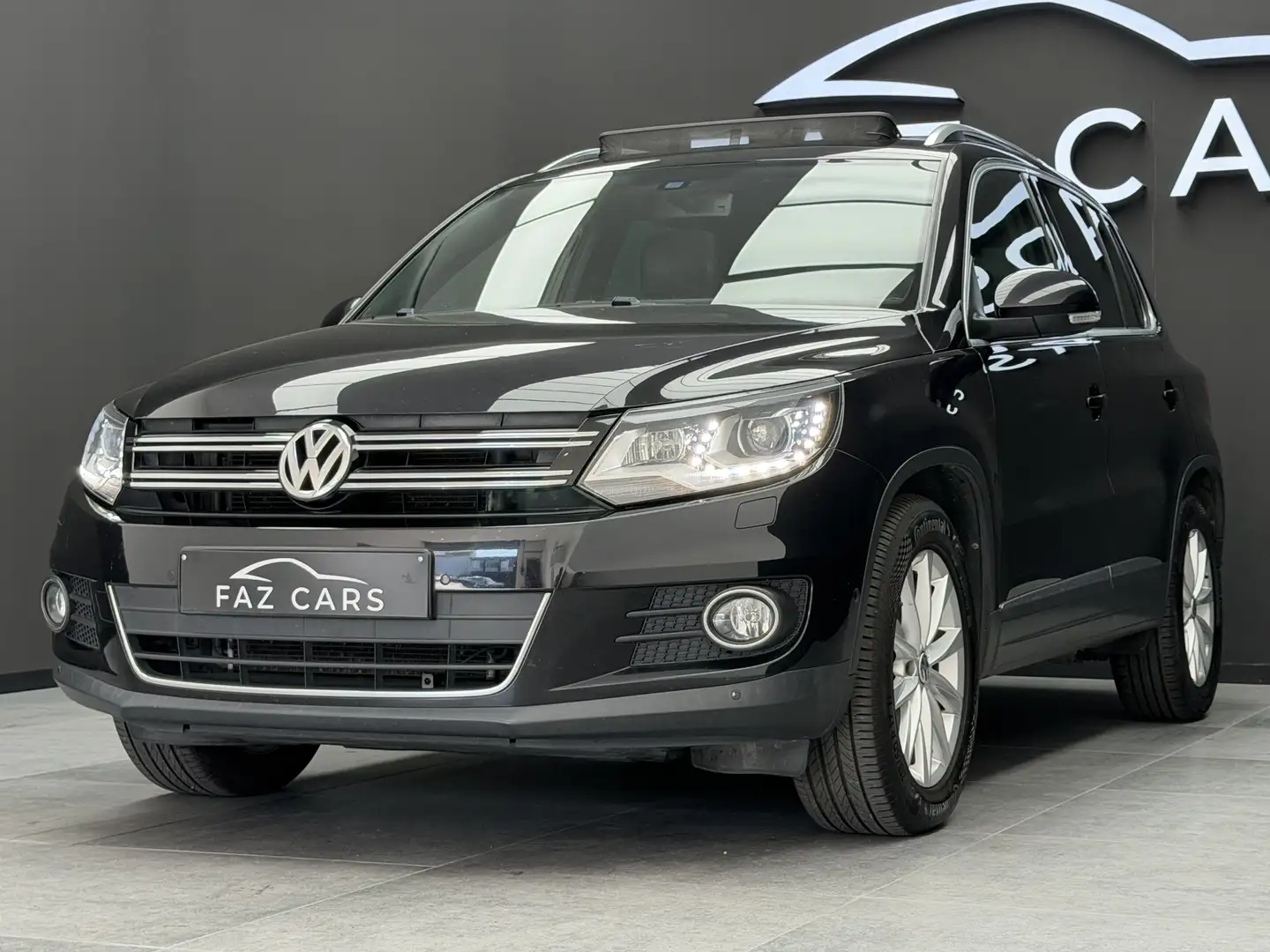 Volkswagen Tiguan 2.0 TDi SCR *1ER PROP + CUIR + T.PANO + GARANTIE* Nero - 2