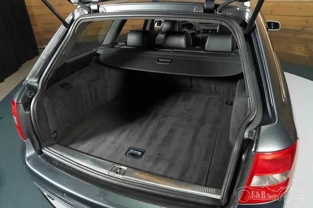 Audi RS6 view 6
