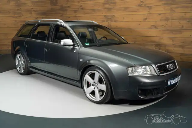 Audi RS6 view 4