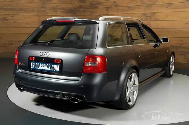 Audi RS6 view 13