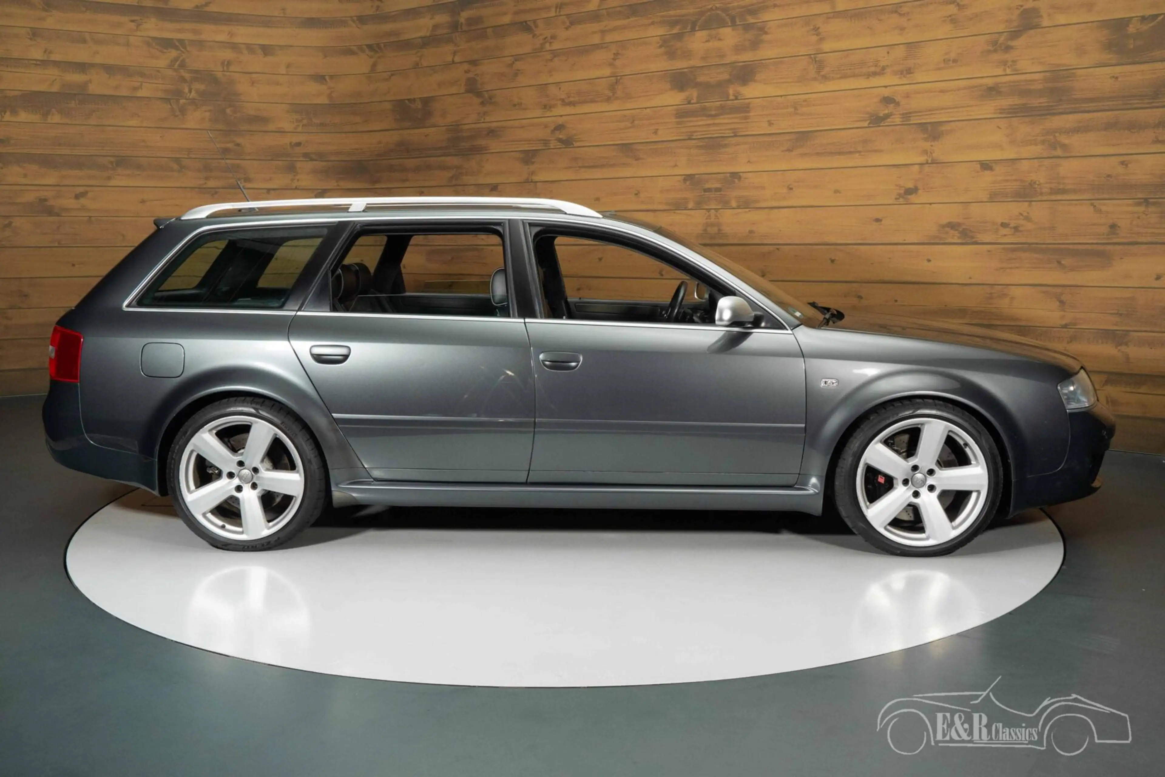 Audi RS6 Avant Quattro Stationwagon | 2003 — photo 12